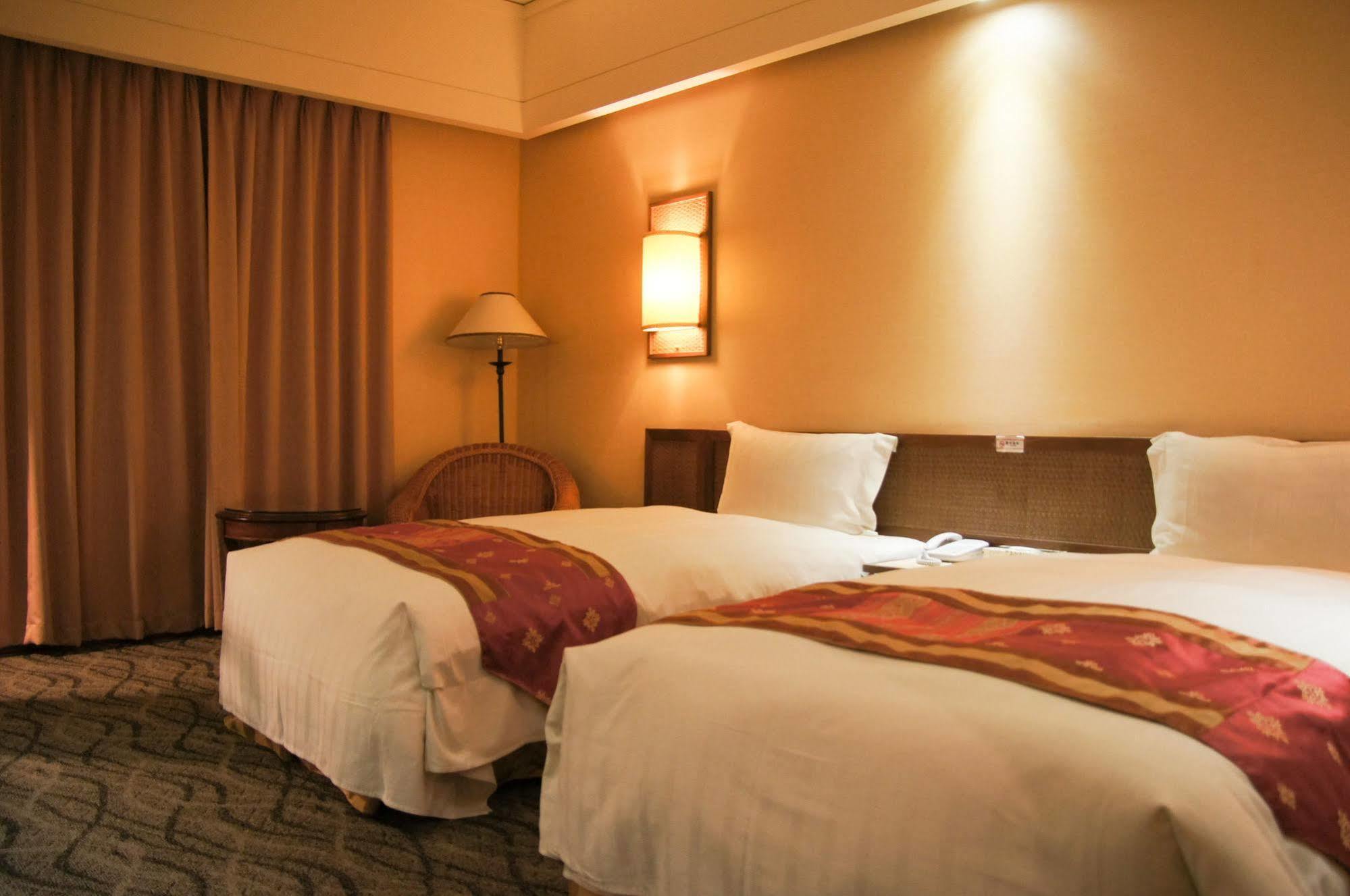 Jia Hsin Garden Hotel Tainan Zewnętrze zdjęcie