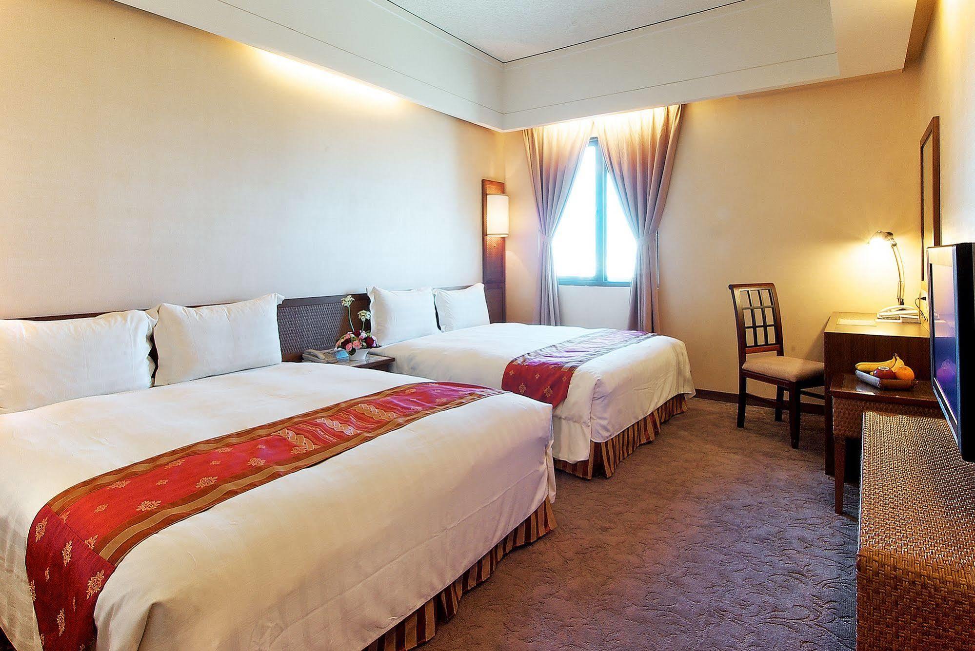 Jia Hsin Garden Hotel Tainan Zewnętrze zdjęcie