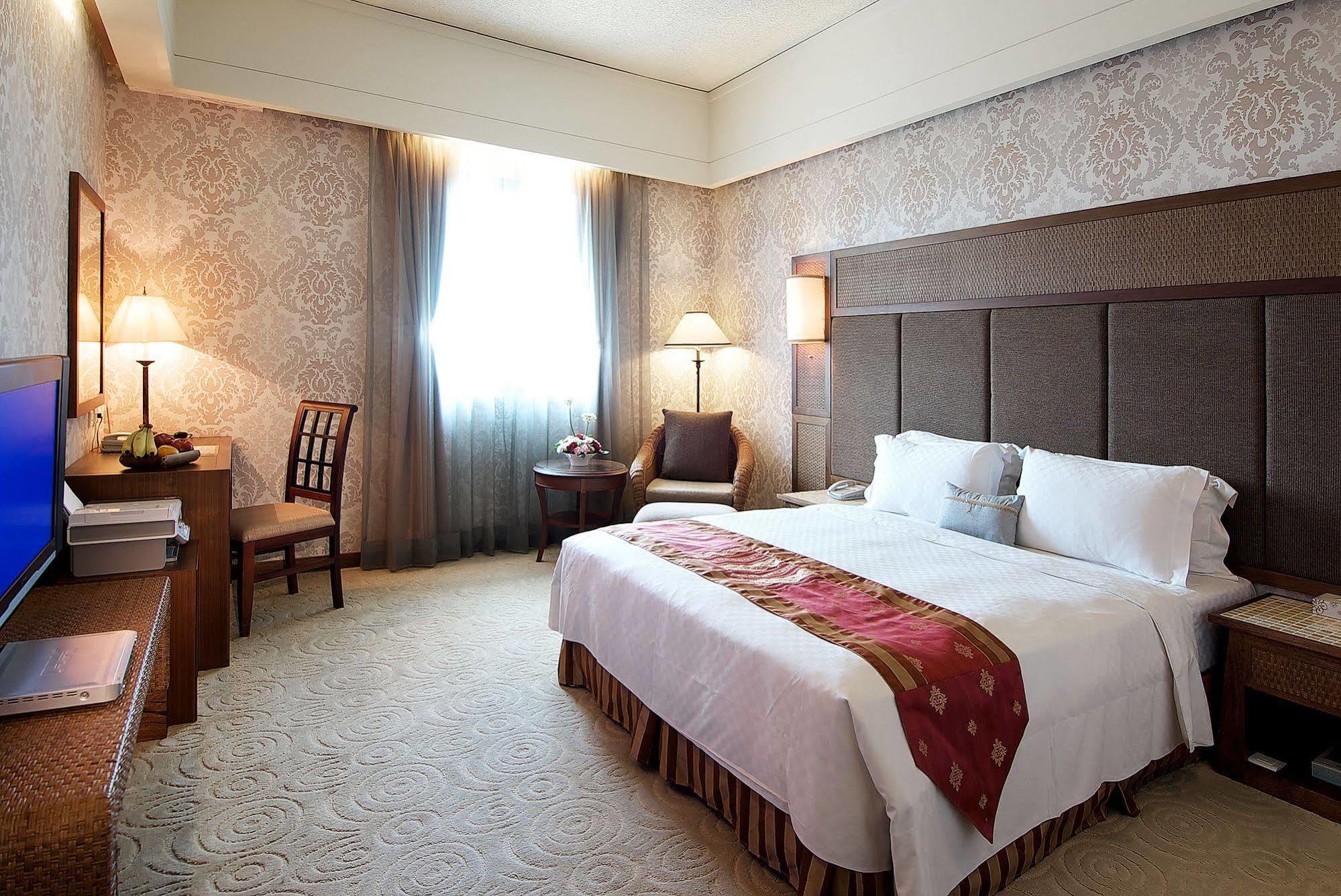 Jia Hsin Garden Hotel Tainan Zewnętrze zdjęcie