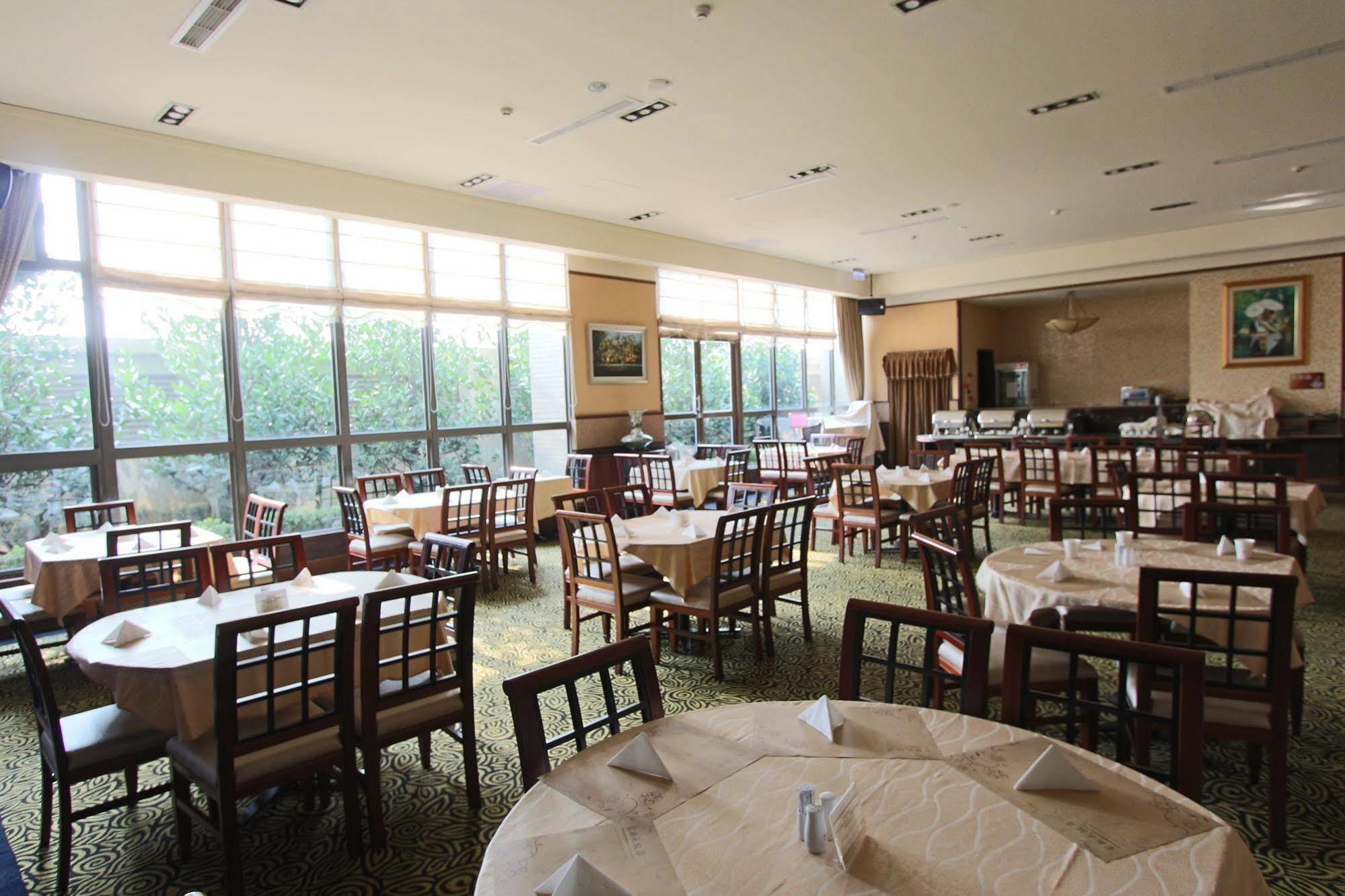 Jia Hsin Garden Hotel Tainan Zewnętrze zdjęcie